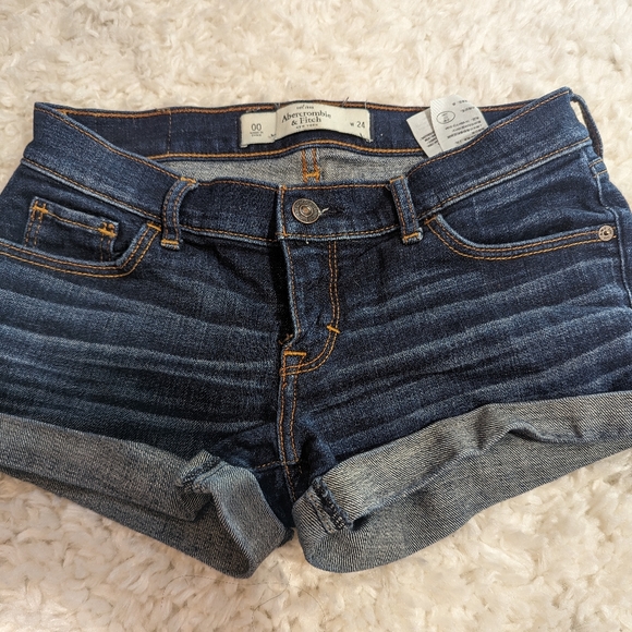 Abercrombie and Fitch jean shorts - Picture 2 of 3